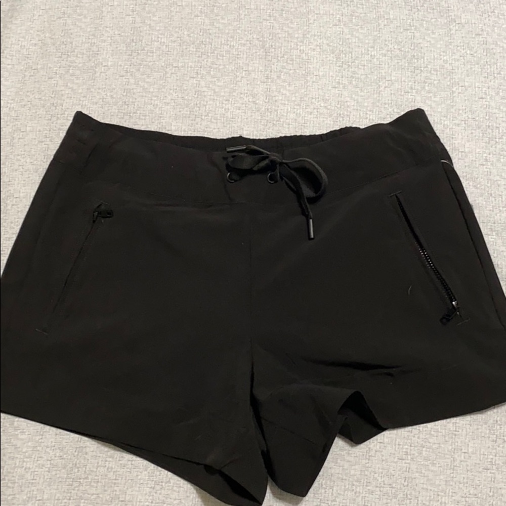 NEW! 90 degree by reflex shorts